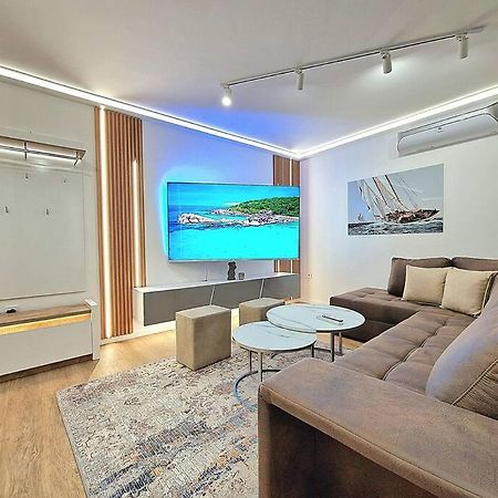 Luxury Apartment. 75 Inches Tv Varna Exteriér fotografie